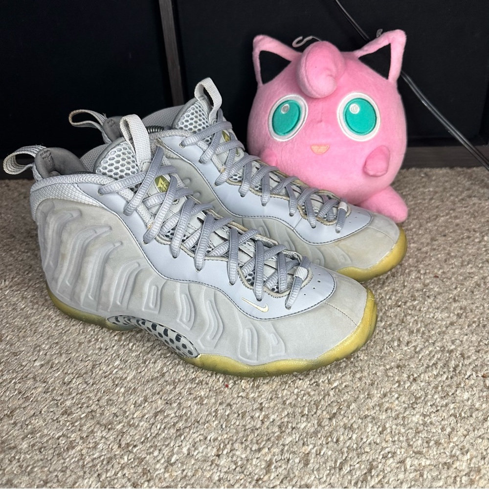 Nike Lil Posite One Premium 'Wolf Grey' 807198-007 Youth Size 6Y ~ Women's 7.5